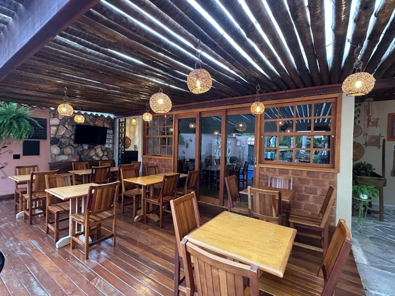 Pousada Mae Natureza Pirenopolis Exterior photo